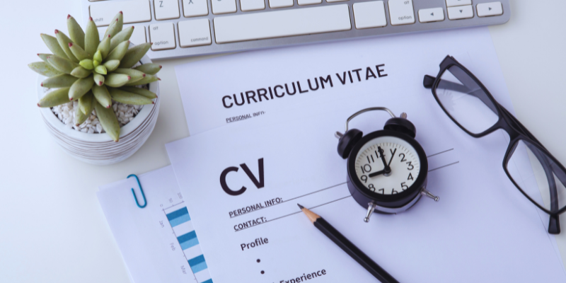 Como Fazer um Currículo (CV) Profissional: Guia Completo